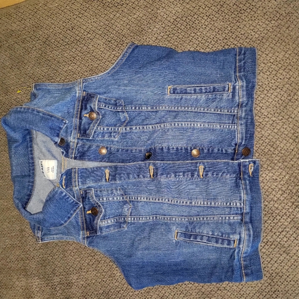 Jean Vest
